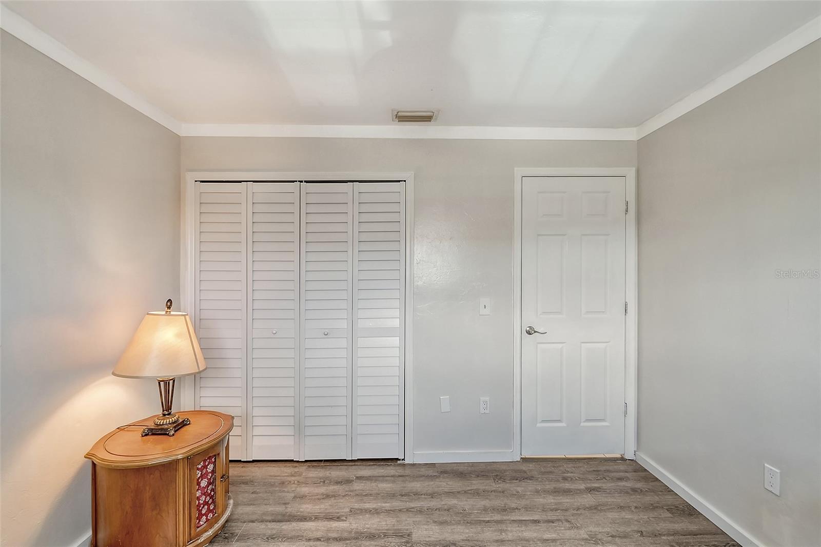 LAKES EDGE PH 04 - Residential
