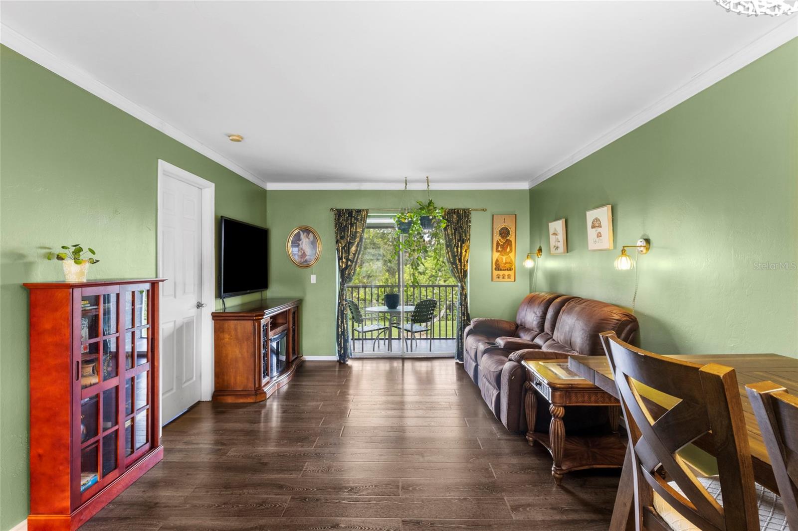 LAKES EDGE PH 04 - Residential