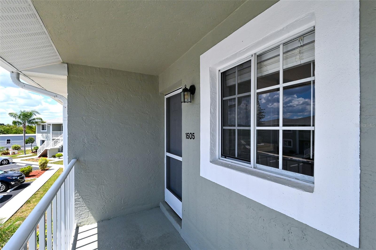 LAKES EDGE PH 04 - Residential