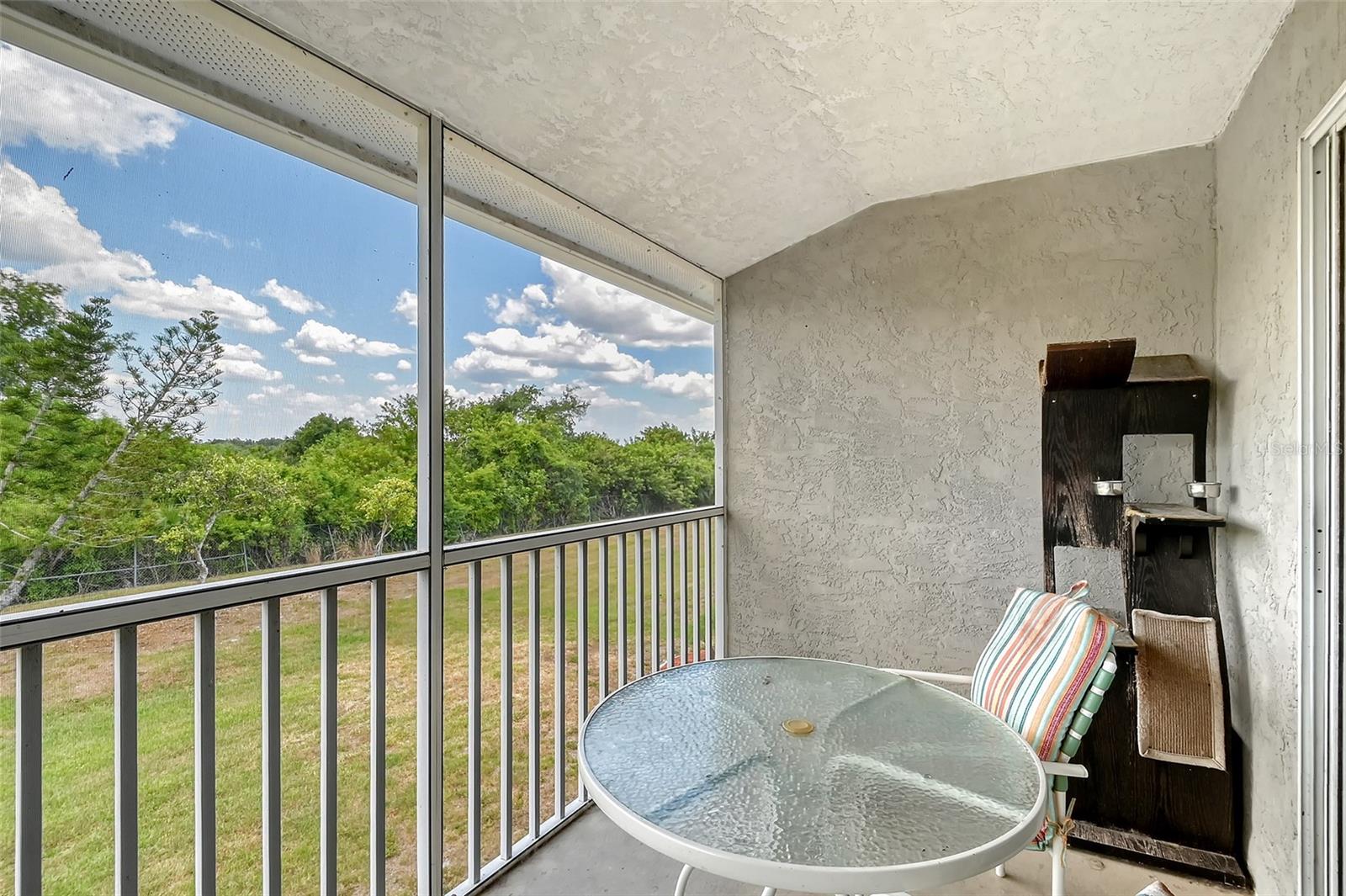LAKES EDGE PH 04 - Residential