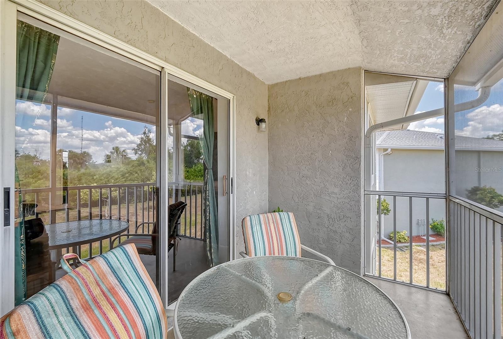 LAKES EDGE PH 04 - Residential