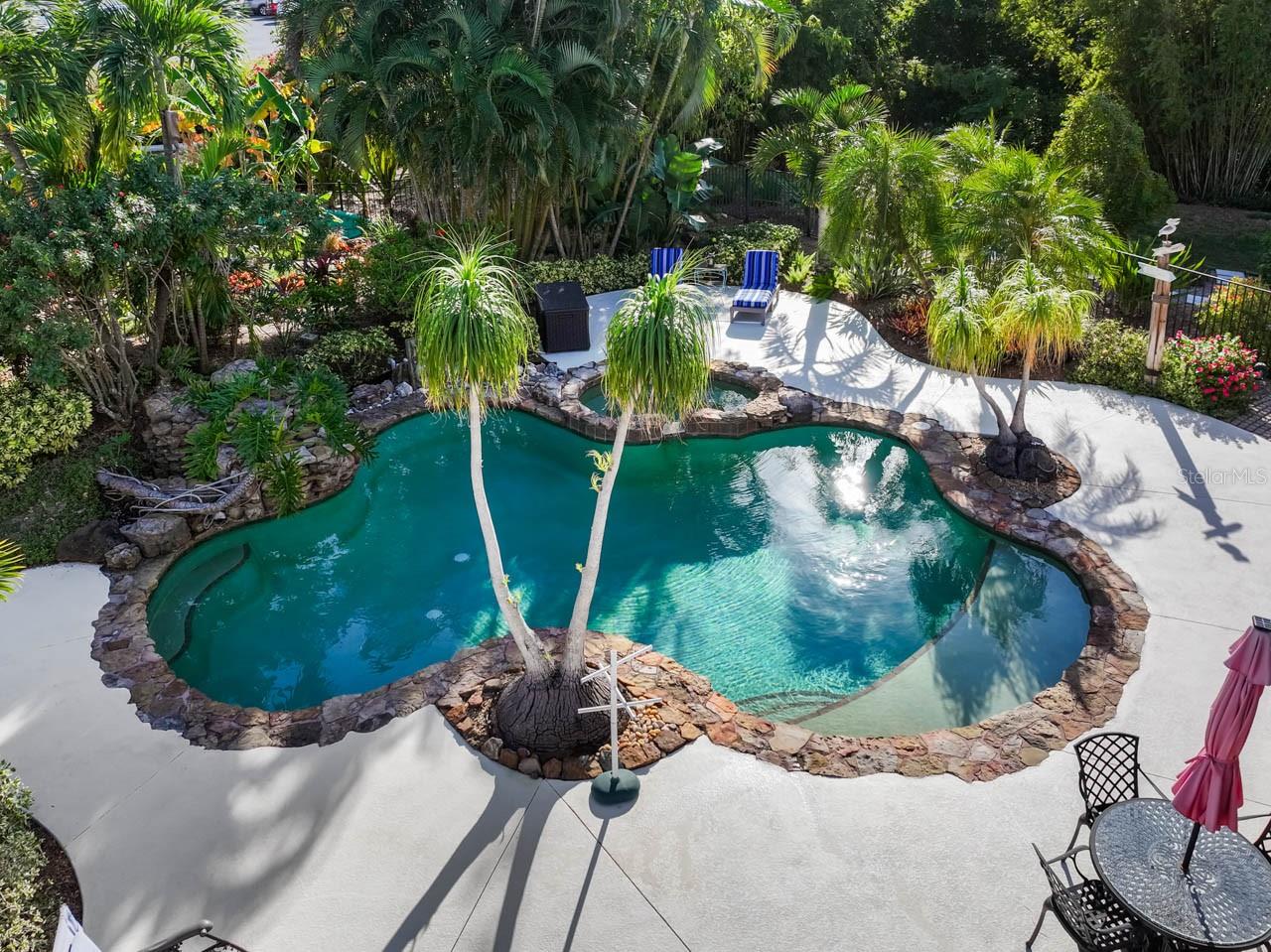 WHISPERING PINES - Residential