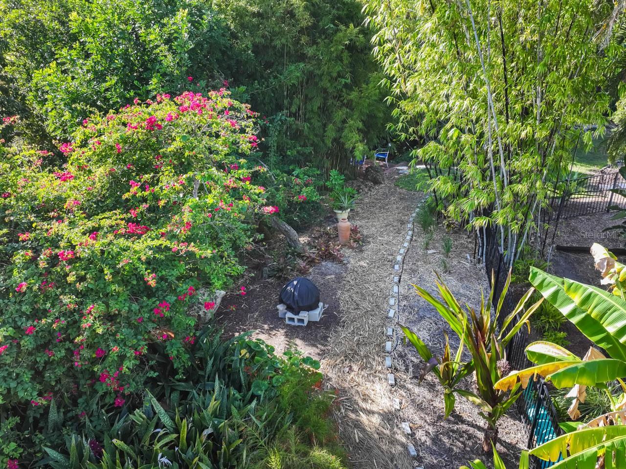 WHISPERING PINES - Residential