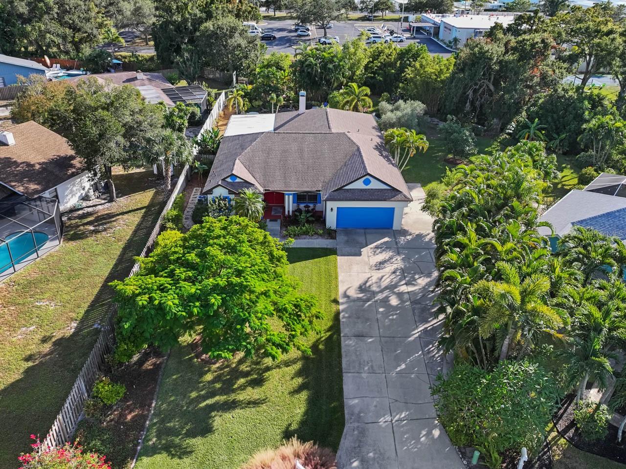 WHISPERING PINES - Residential