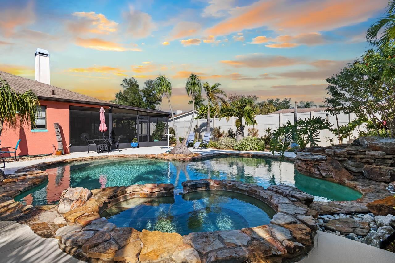 WHISPERING PINES - Residential