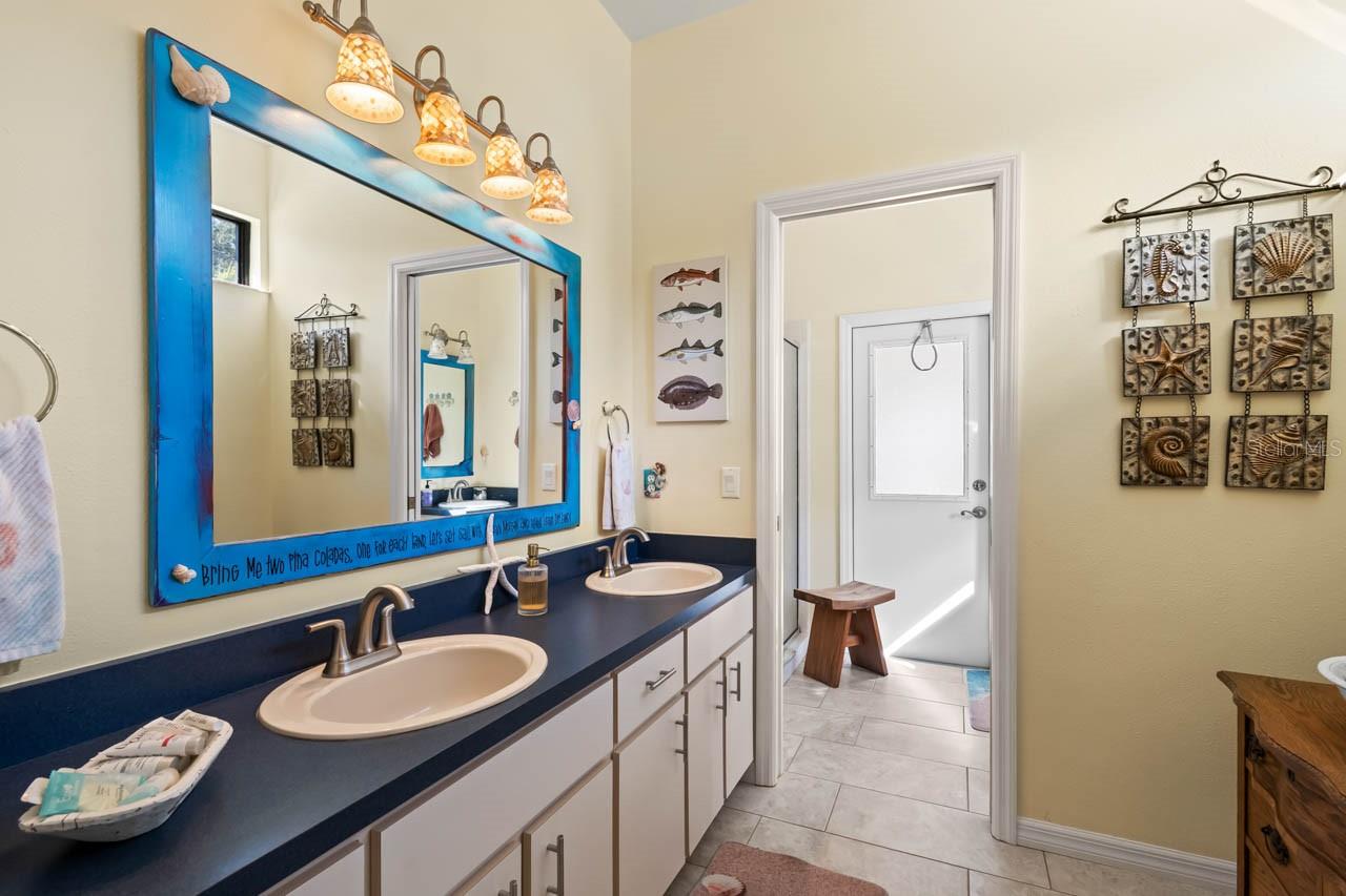 WHISPERING PINES - Residential