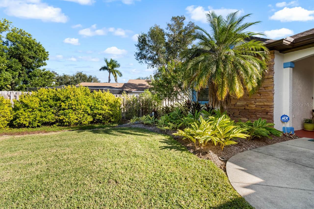 WHISPERING PINES - Residential