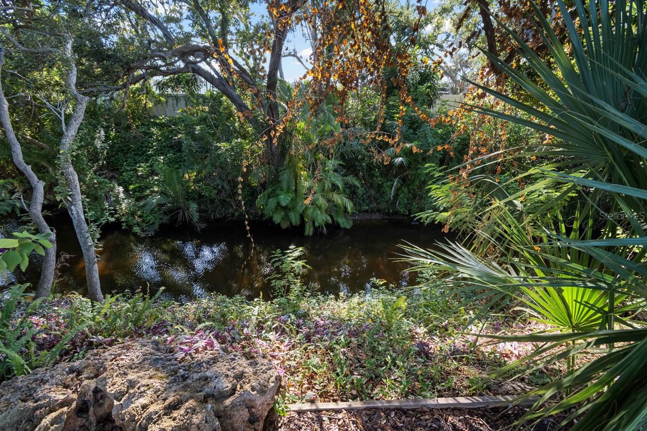 WHISPERING PINES - Residential