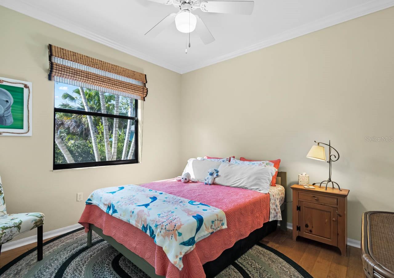 WHISPERING PINES - Residential