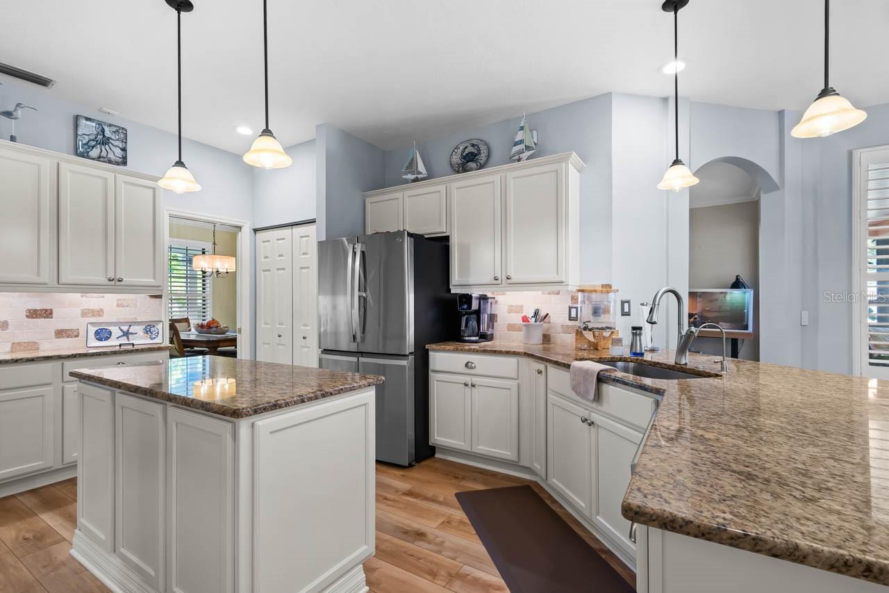 WHISPERING PINES - Residential