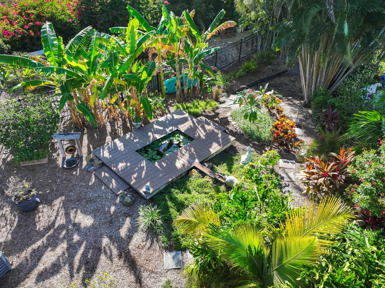 WHISPERING PINES - Residential