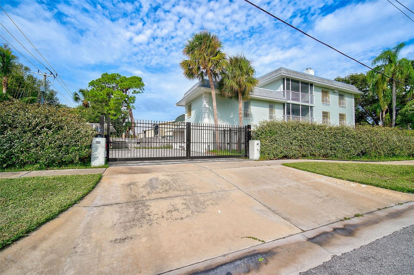 701 W VENICE AVENUE C