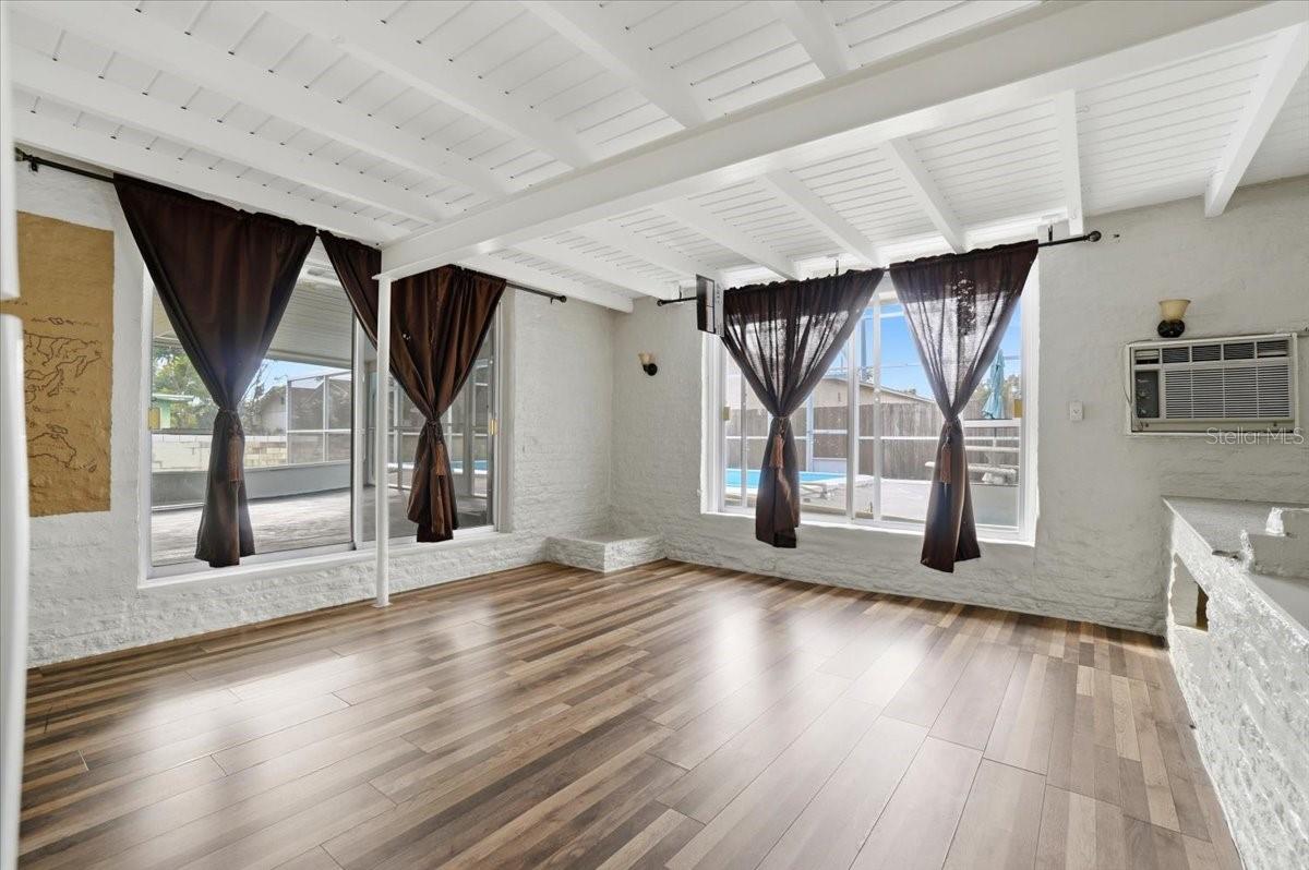 BILTMORE SHORES - Residential