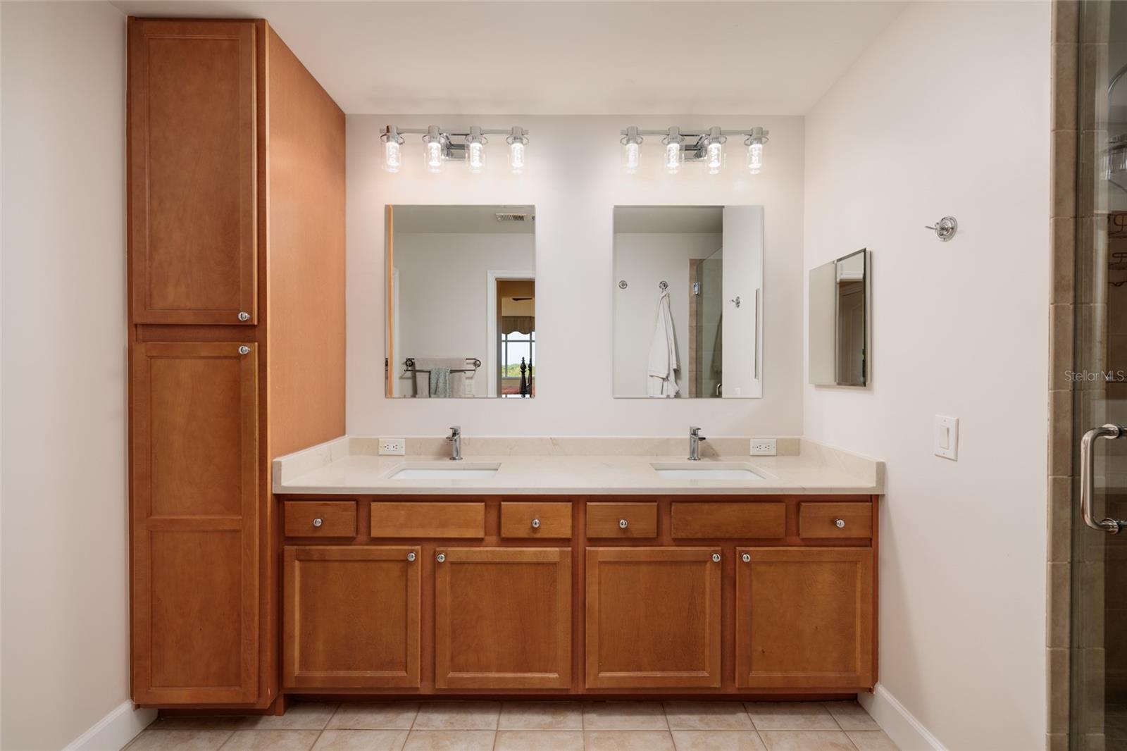 GRANDE VERANDAHS ON THE BAY - Residential