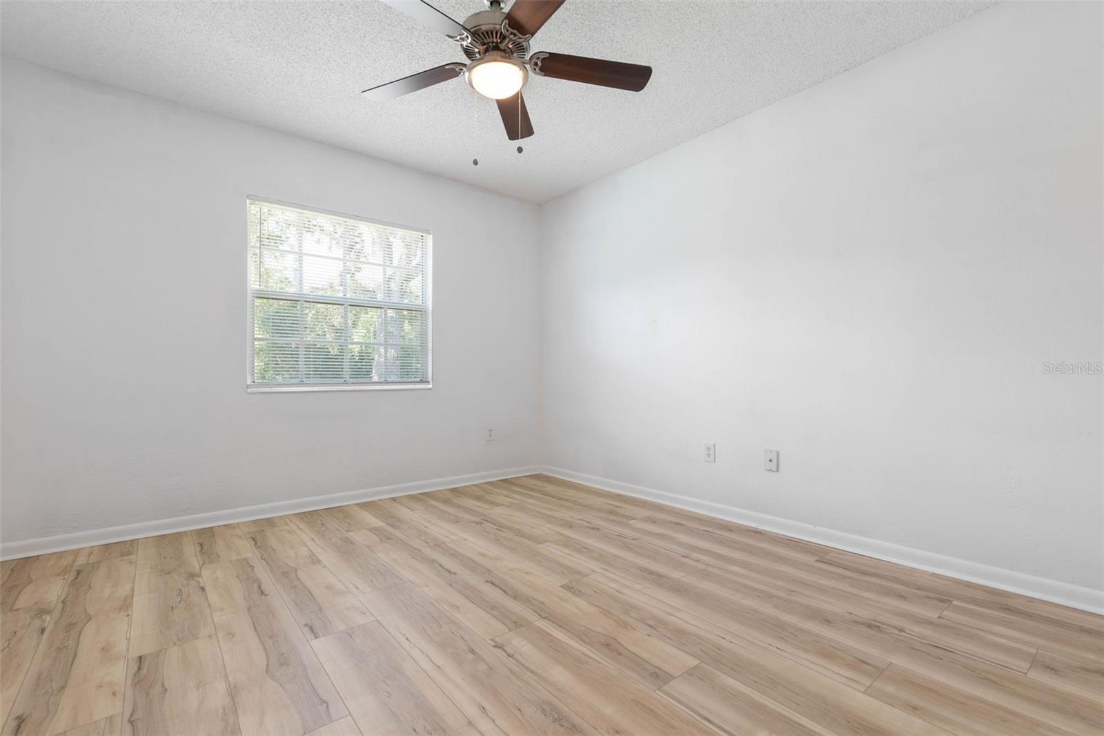 KINGS COLONY - Residential