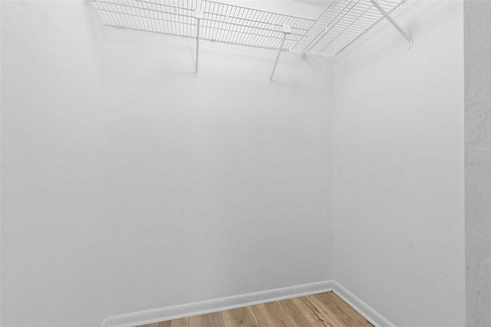 KINGS COLONY - Residential