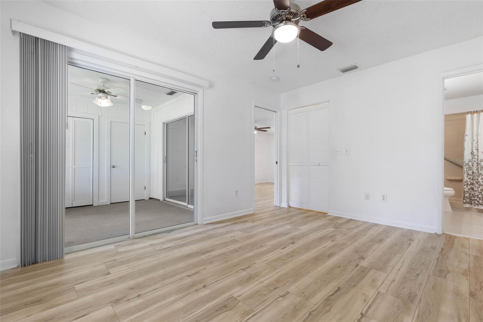 KINGS COLONY - Residential