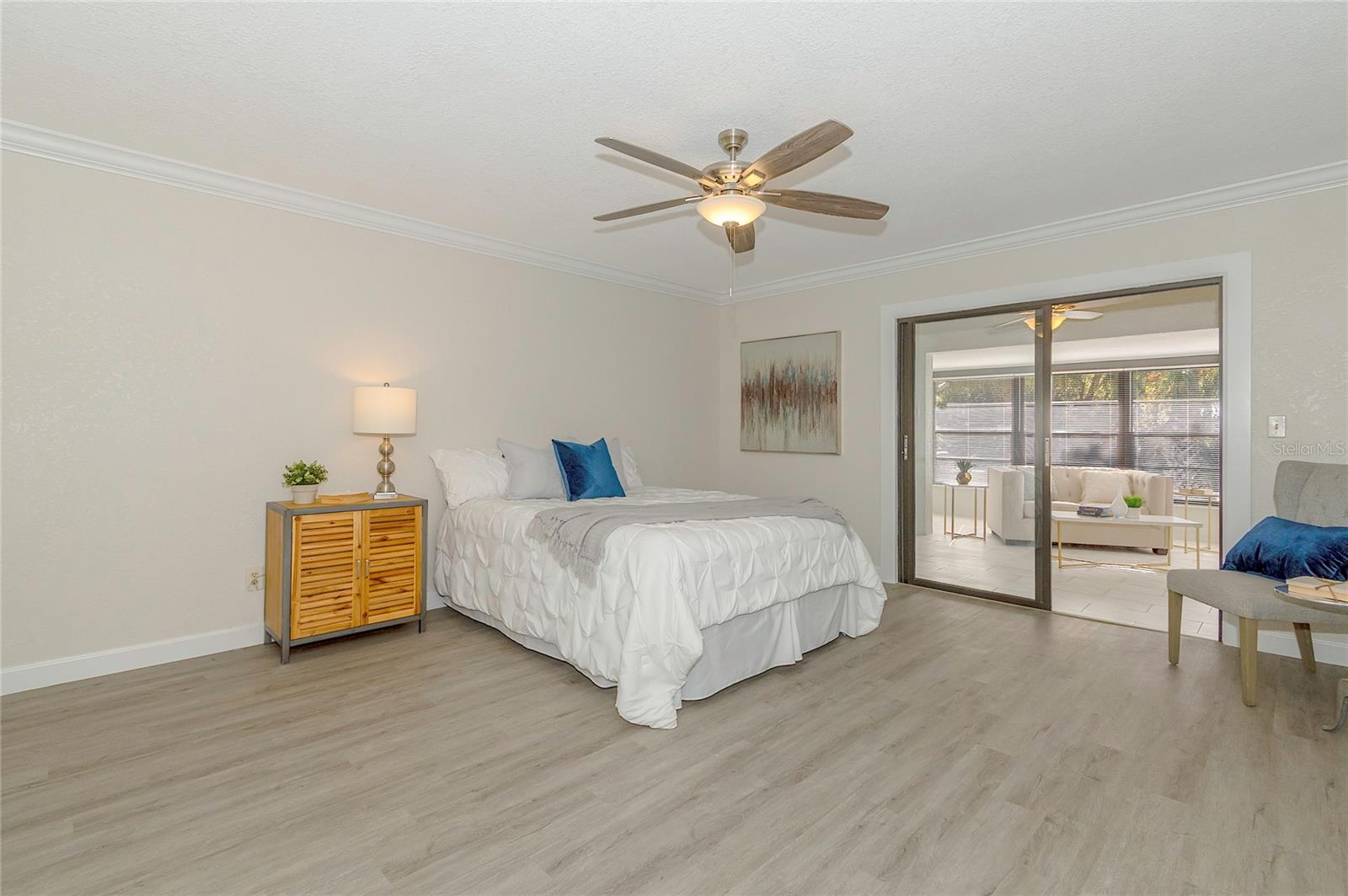 LAKE SEMINOLE VILLAGE - Residential