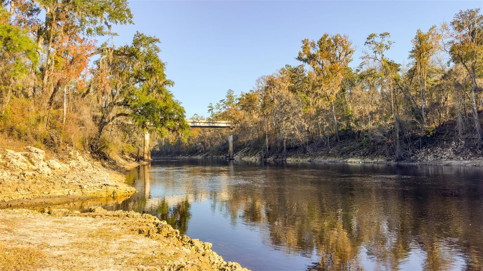 SUWANNEE HIGHLANDS SUB - Land