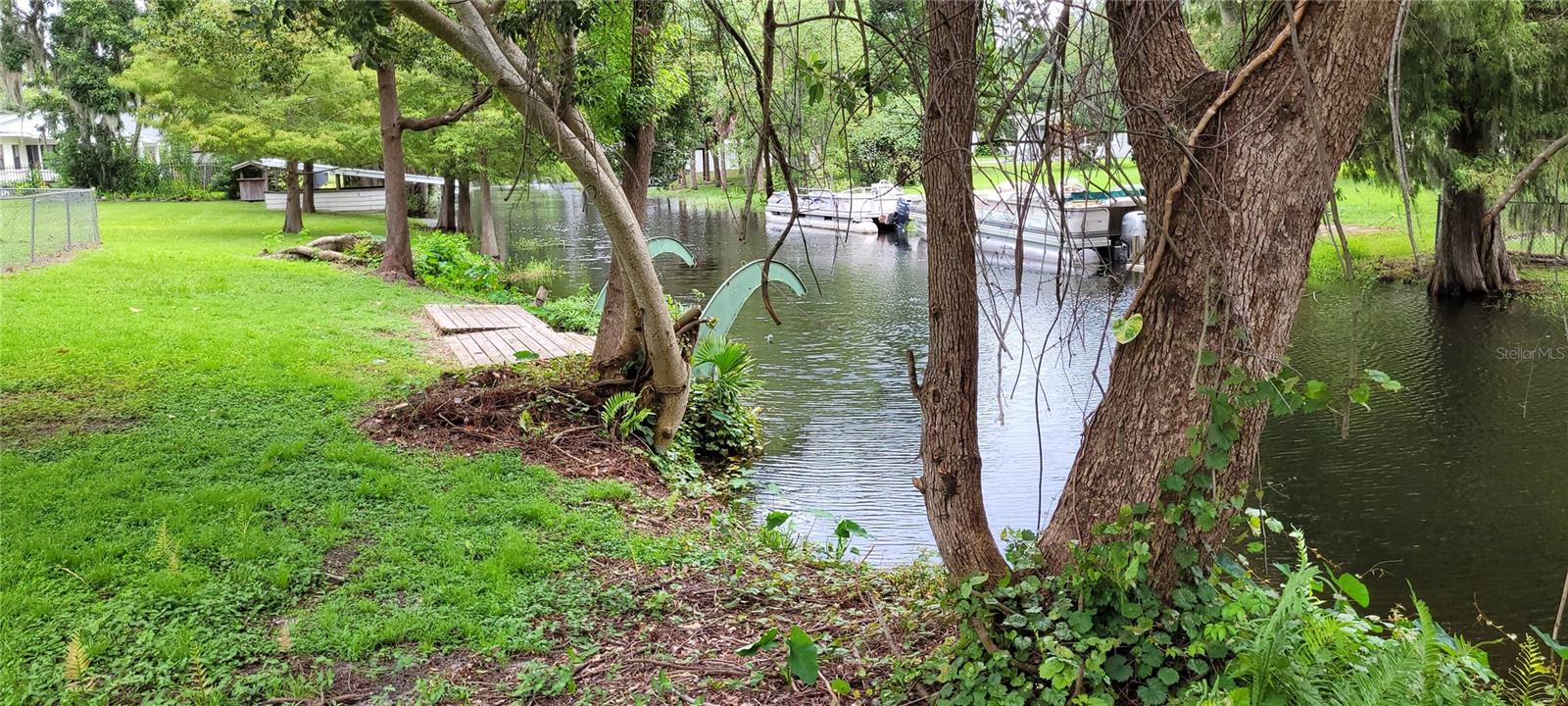 DAVIS SHORES - Residential Lease