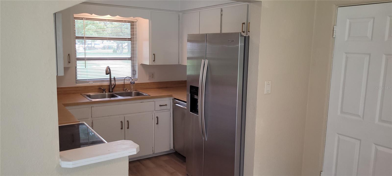 DAVIS SHORES - Residential Lease