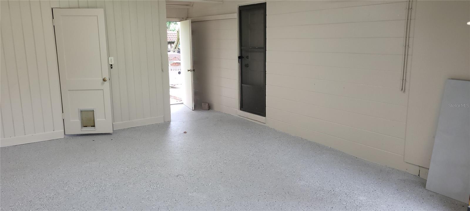DAVIS SHORES - Residential Lease