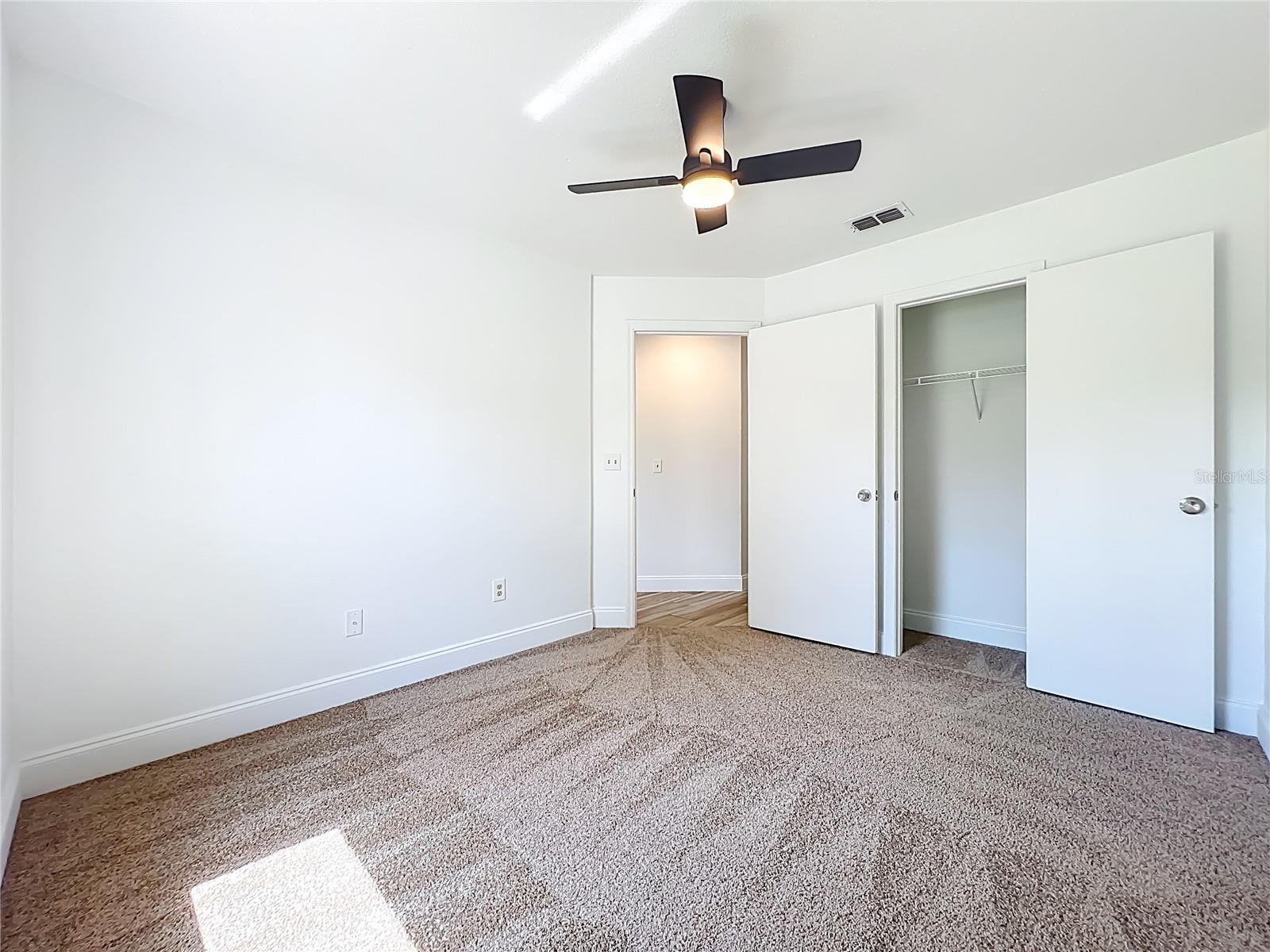 LAKEWOOD AT THE CROSSINGS - Residential