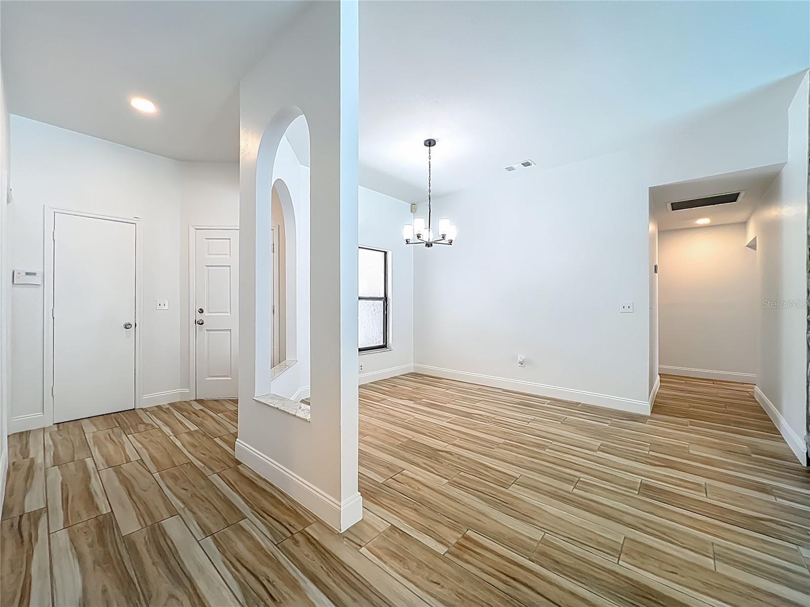 LAKEWOOD AT THE CROSSINGS - Residential