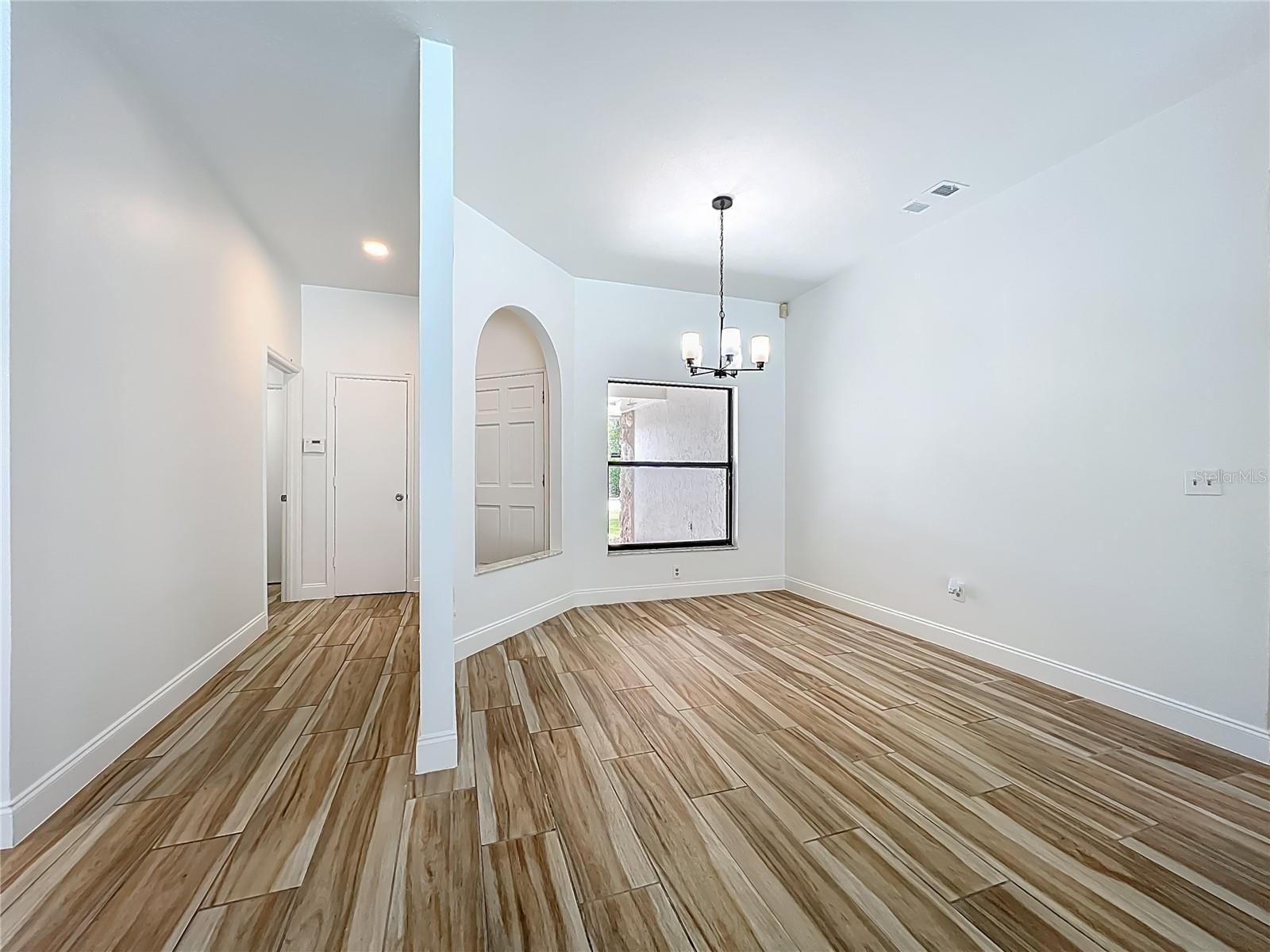 LAKEWOOD AT THE CROSSINGS - Residential