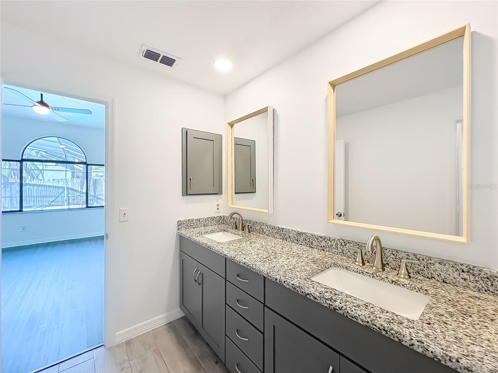 LAKEWOOD AT THE CROSSINGS - Residential