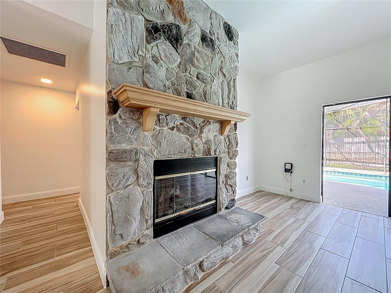 LAKEWOOD AT THE CROSSINGS - Residential