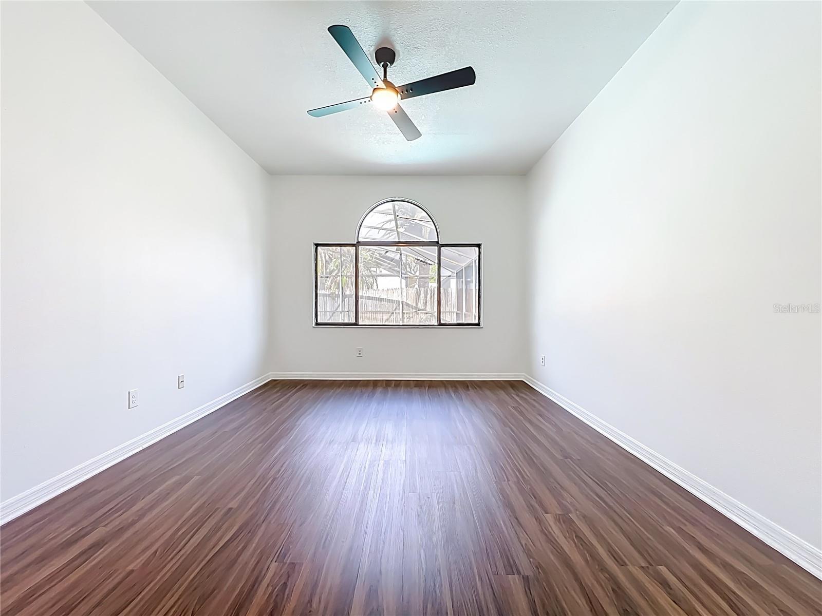 LAKEWOOD AT THE CROSSINGS - Residential