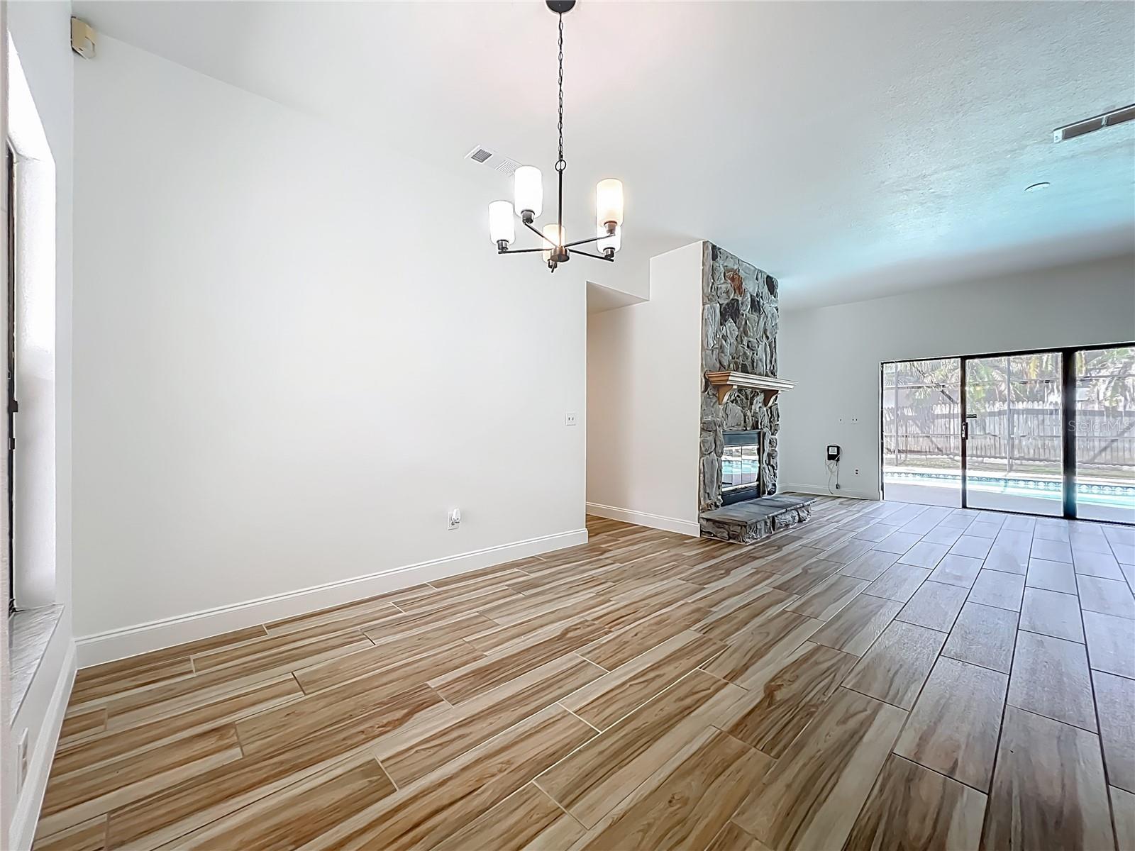 LAKEWOOD AT THE CROSSINGS - Residential