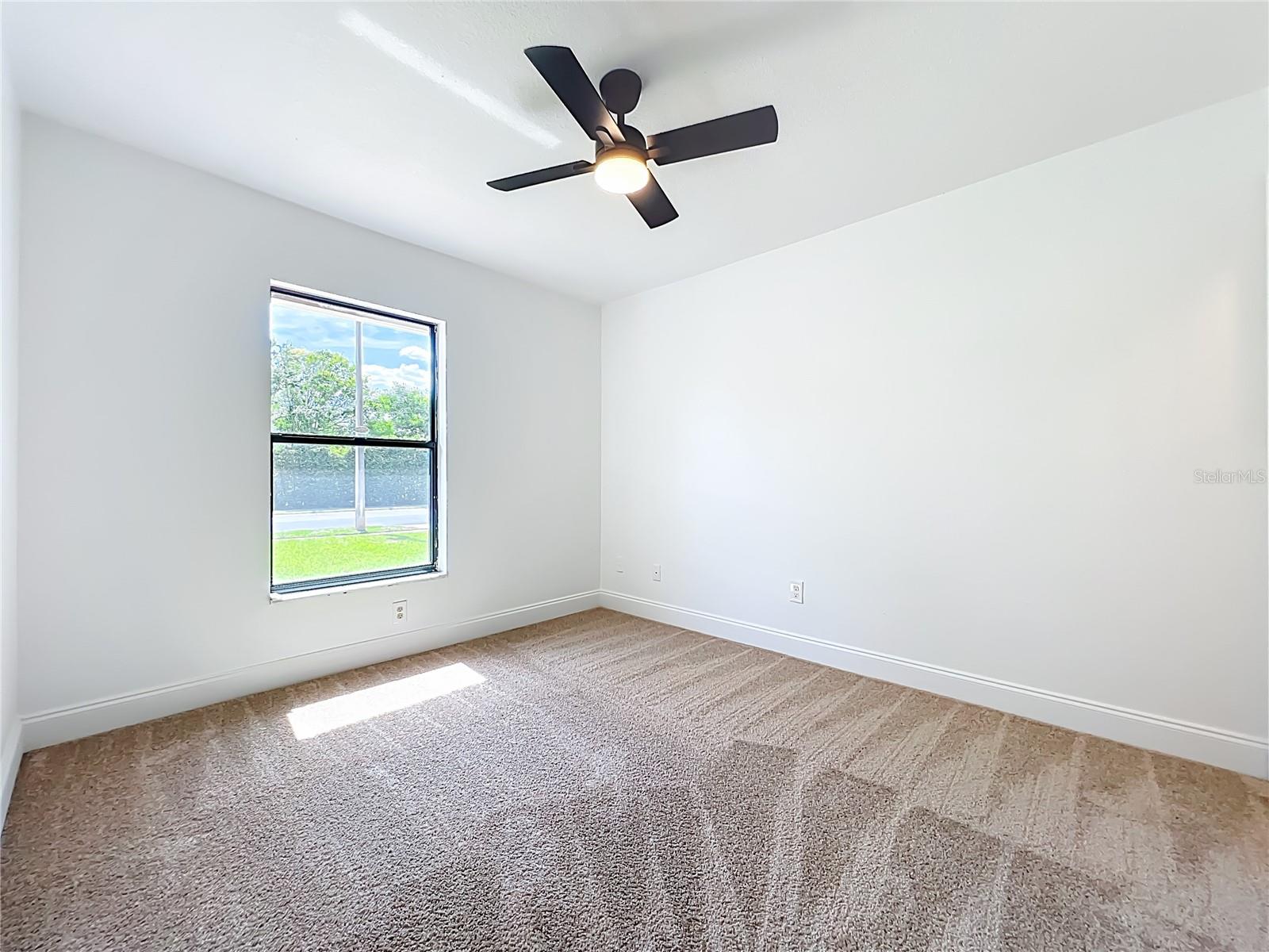 LAKEWOOD AT THE CROSSINGS - Residential