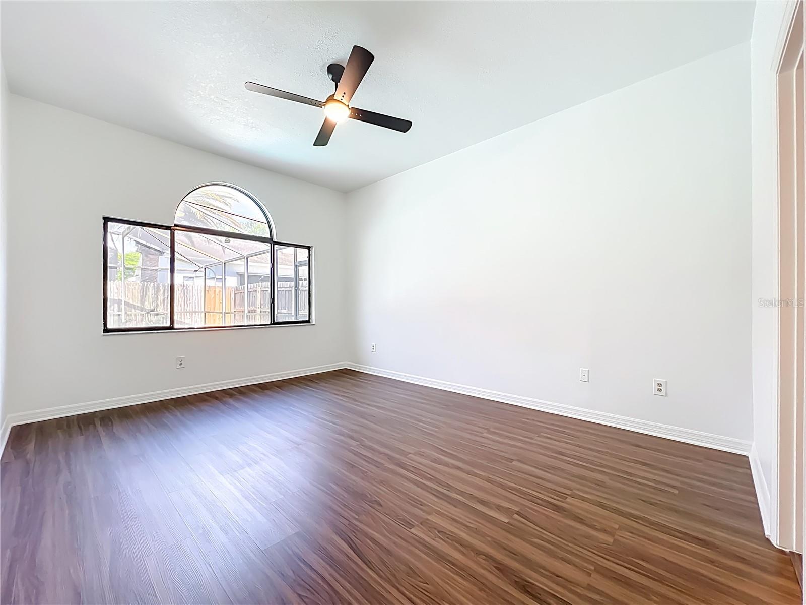 LAKEWOOD AT THE CROSSINGS - Residential