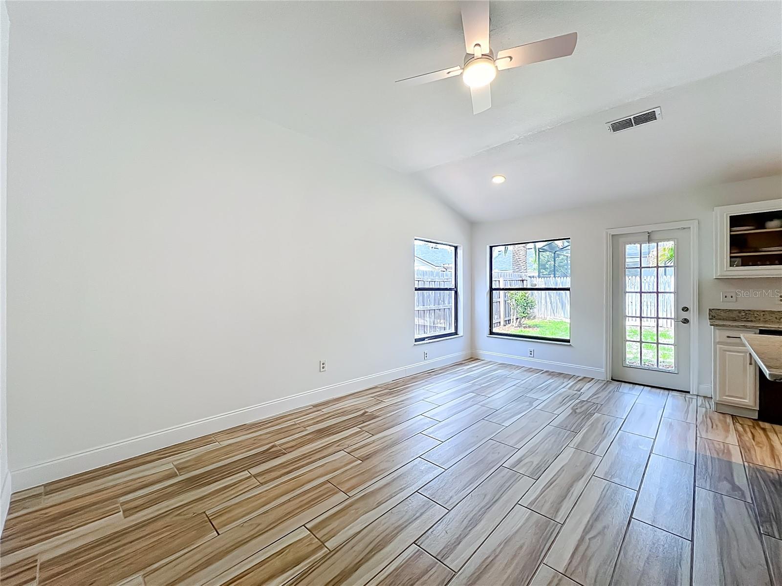 LAKEWOOD AT THE CROSSINGS - Residential