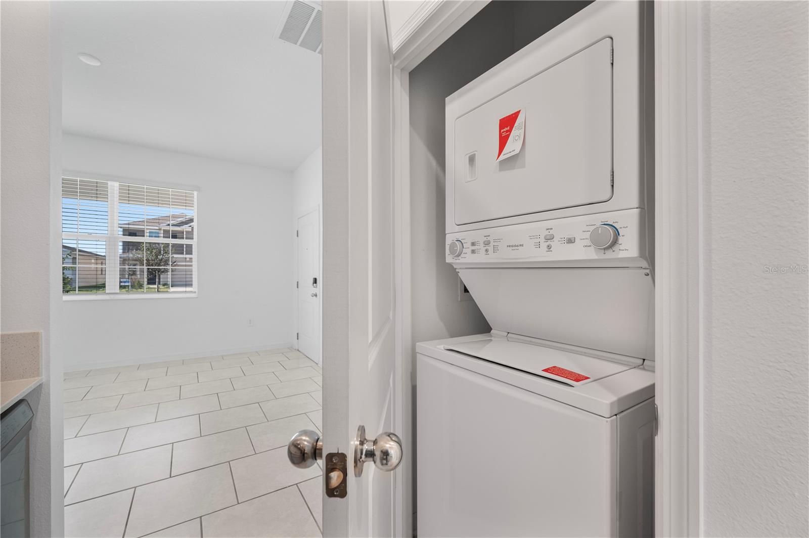 PEACE CRK RESERVE - Residential Lease