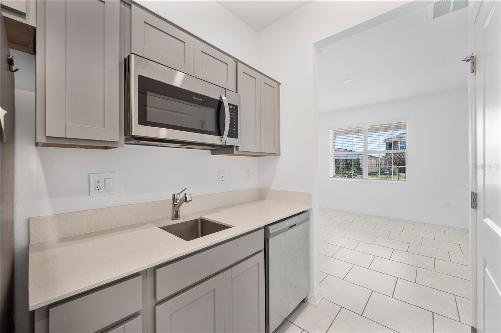 PEACE CRK RESERVE - Residential Lease