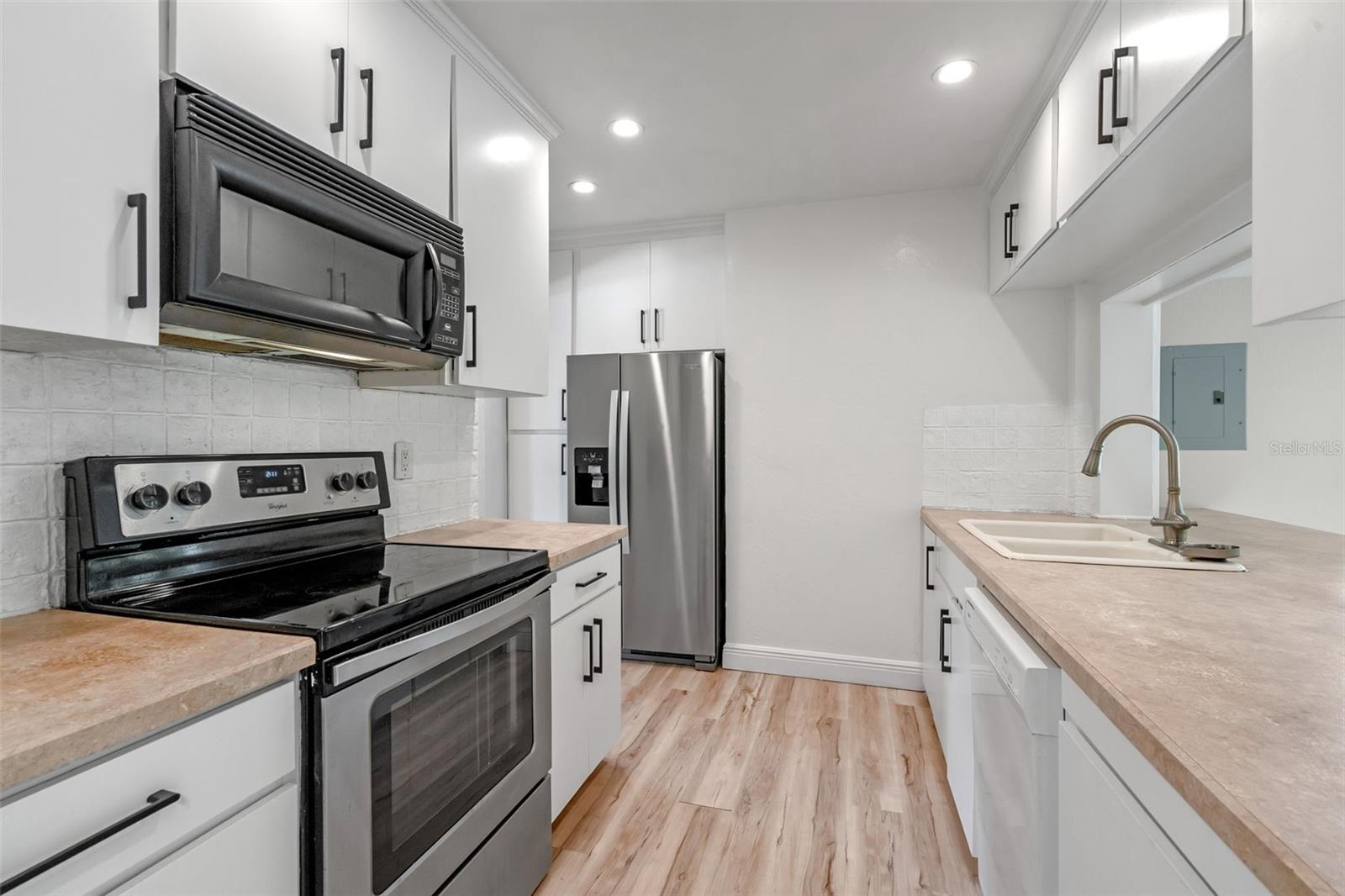5938 MIMOSA DRIVE