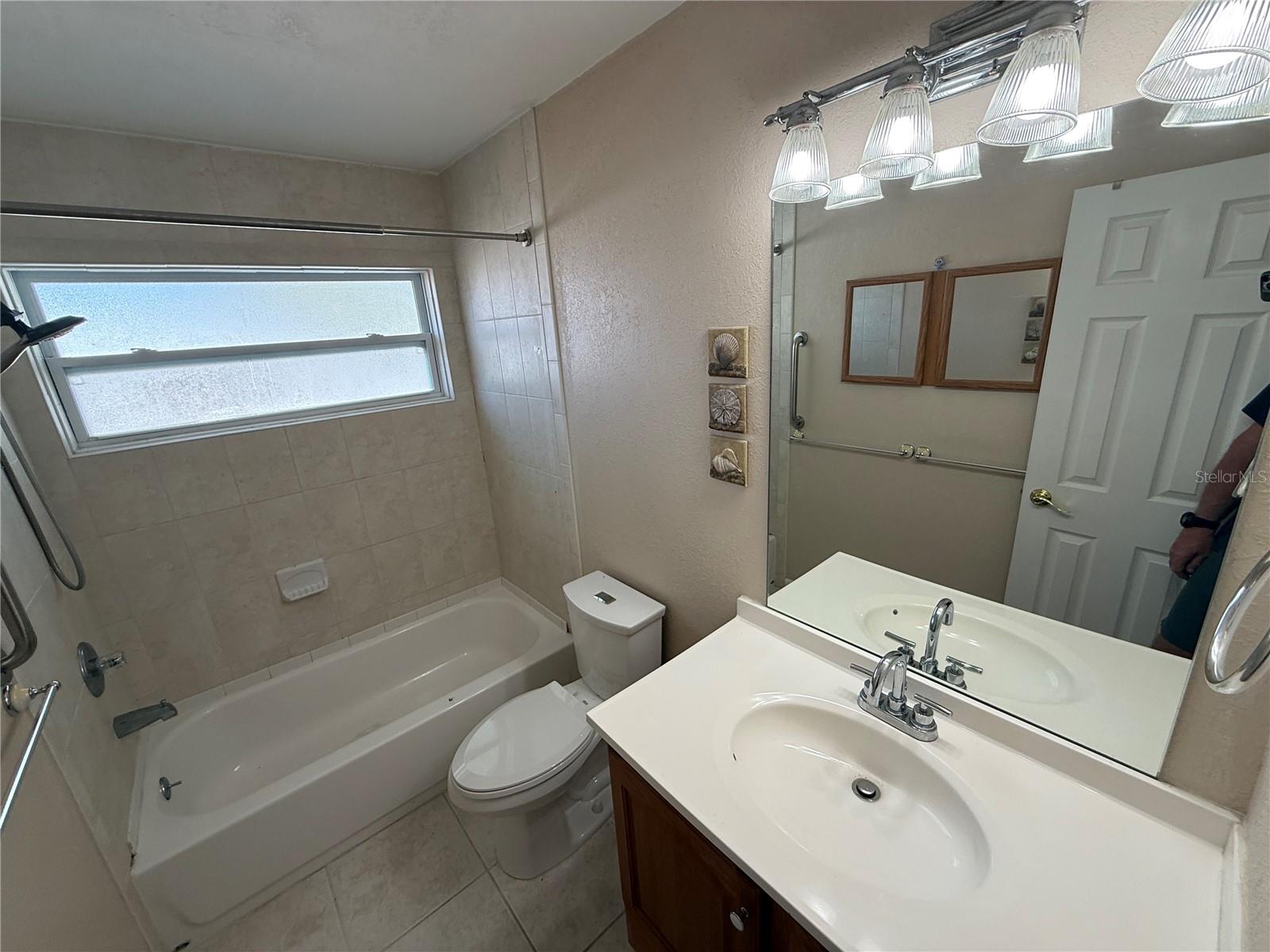 RIDGEWOOD LAKES - Residential