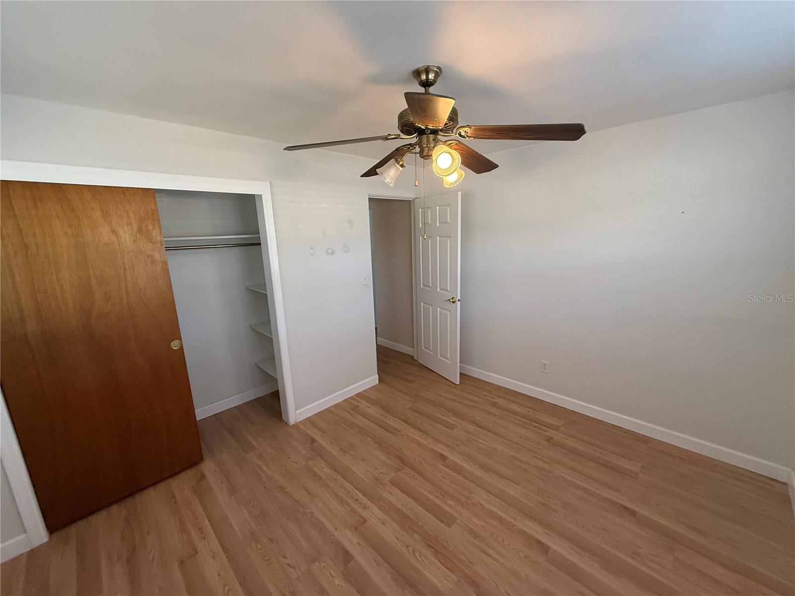 RIDGEWOOD LAKES - Residential