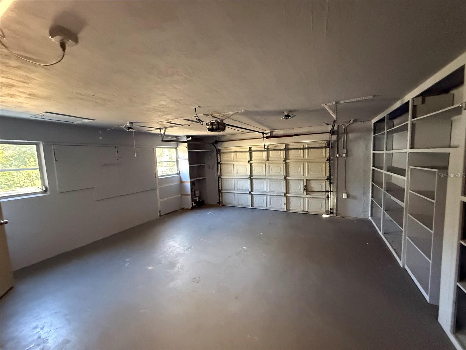 RIDGEWOOD LAKES - Residential