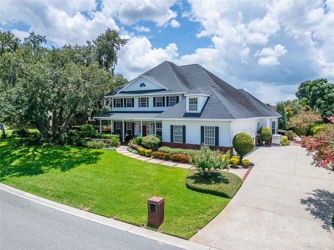 A home in LAKELAND