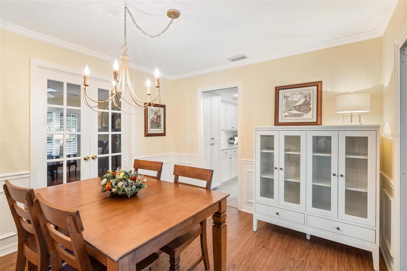 MISSION VALLEY ESTATE SEC B-1 - Residential