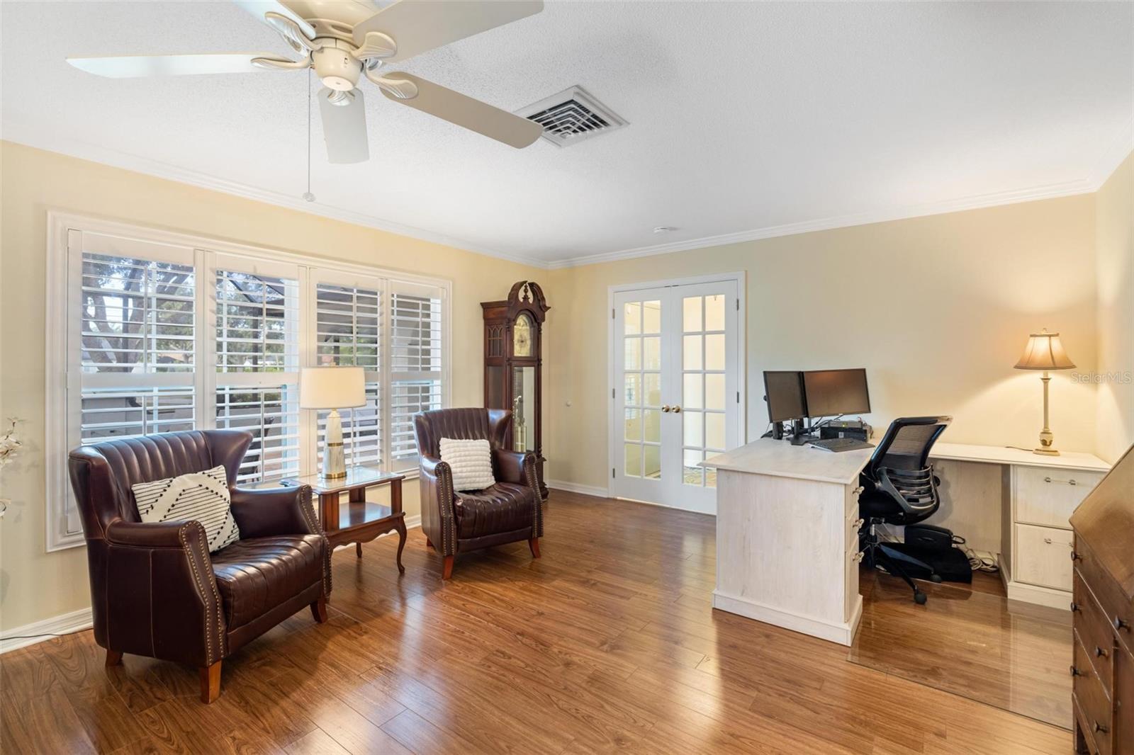 MISSION VALLEY ESTATE SEC B-1 - Residential