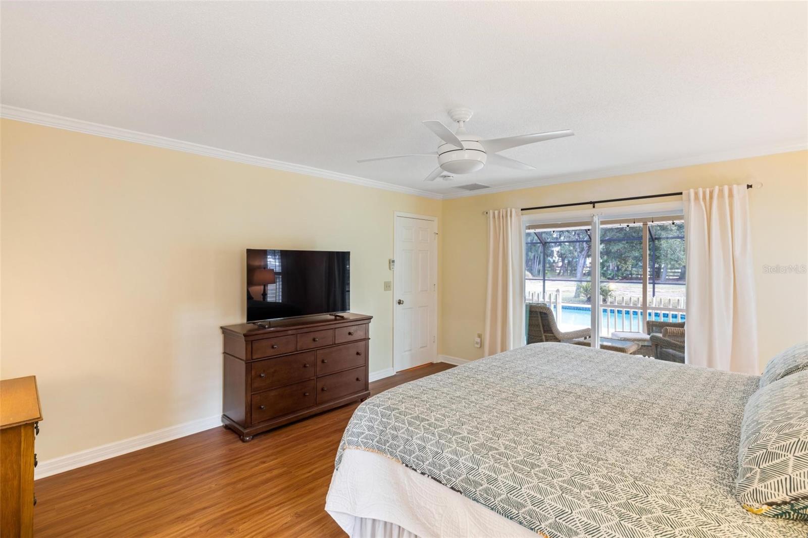 MISSION VALLEY ESTATE SEC B-1 - Residential