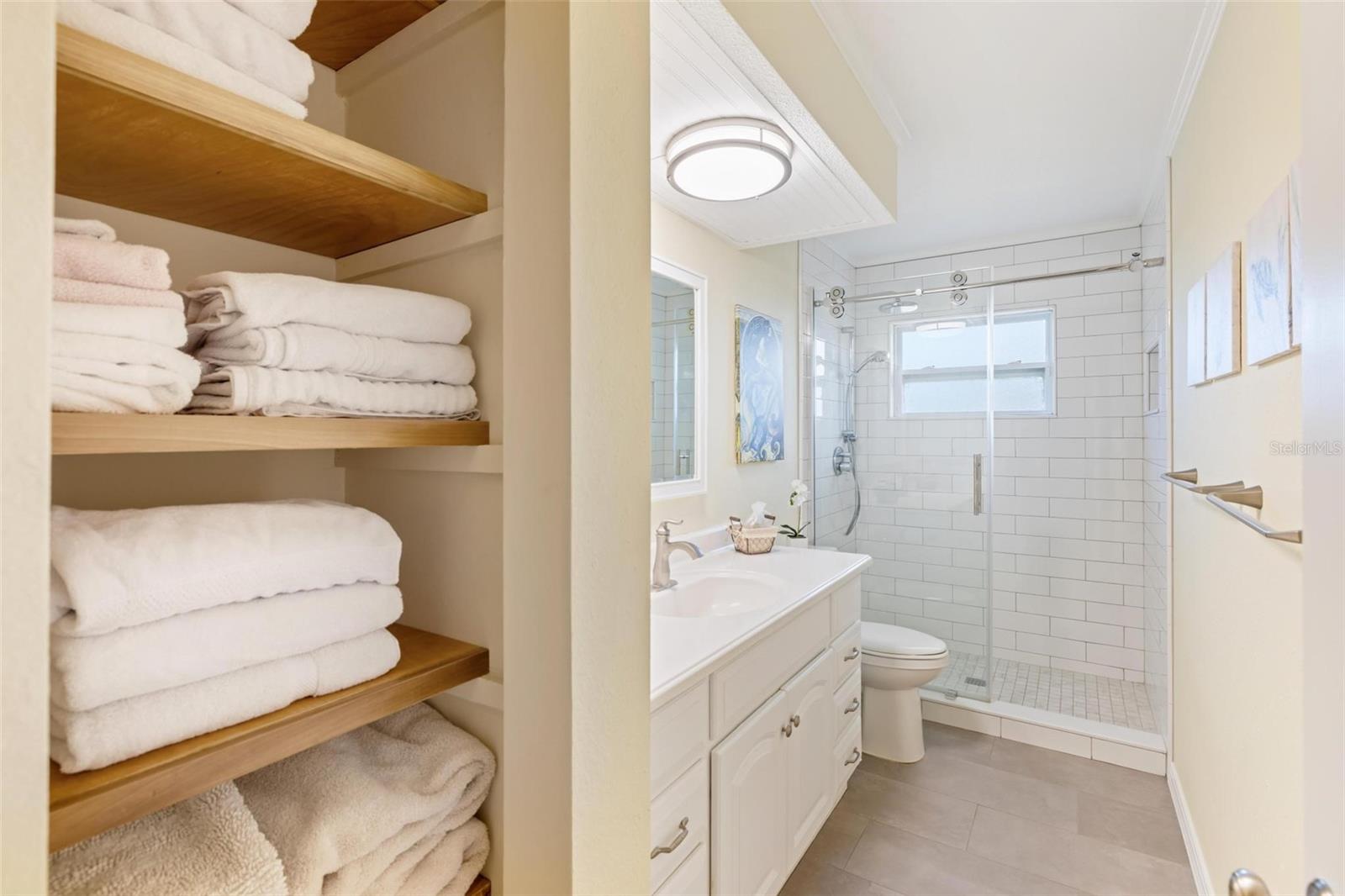 MISSION VALLEY ESTATE SEC B-1 - Residential