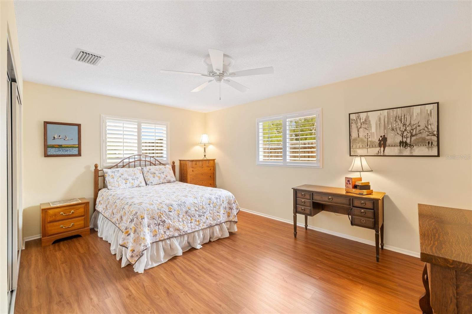 MISSION VALLEY ESTATE SEC B-1 - Residential