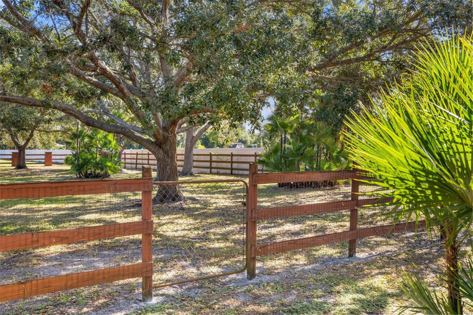 MISSION VALLEY ESTATE SEC B-1 - Residential