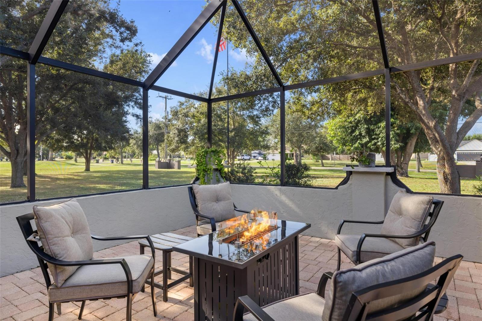 MISSION VALLEY ESTATE SEC B-1 - Residential